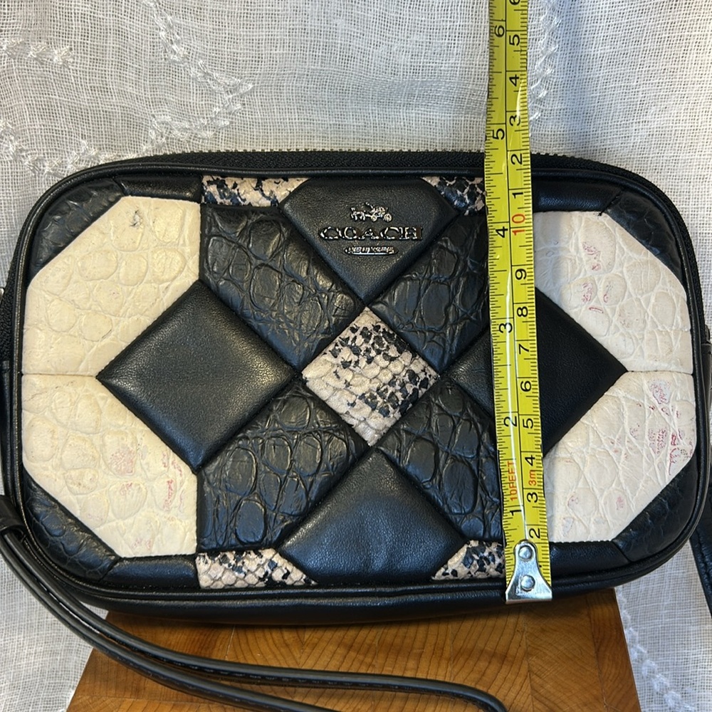Coach compact cross body shoulder pocketbook - Picture 4 of 16